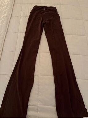 Lululemon groove pant size 2 dark brown